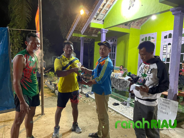 KKN Mahasiswa UMRI turut serta dalam Turnament Volly dan Galang dana korban kecelakaan